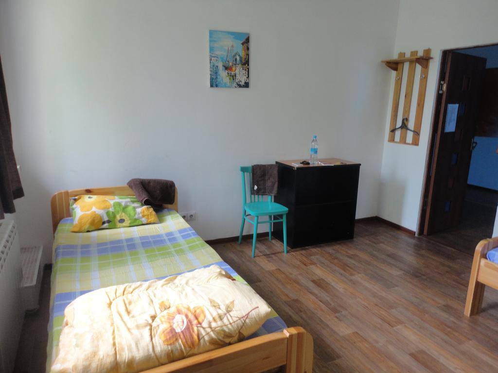Amigo Hostel Almaty Zimmer foto