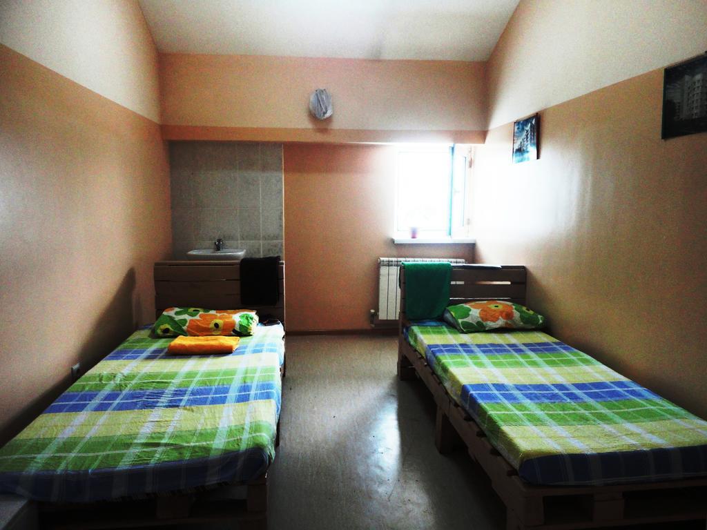 Amigo Hostel Almaty Zimmer foto